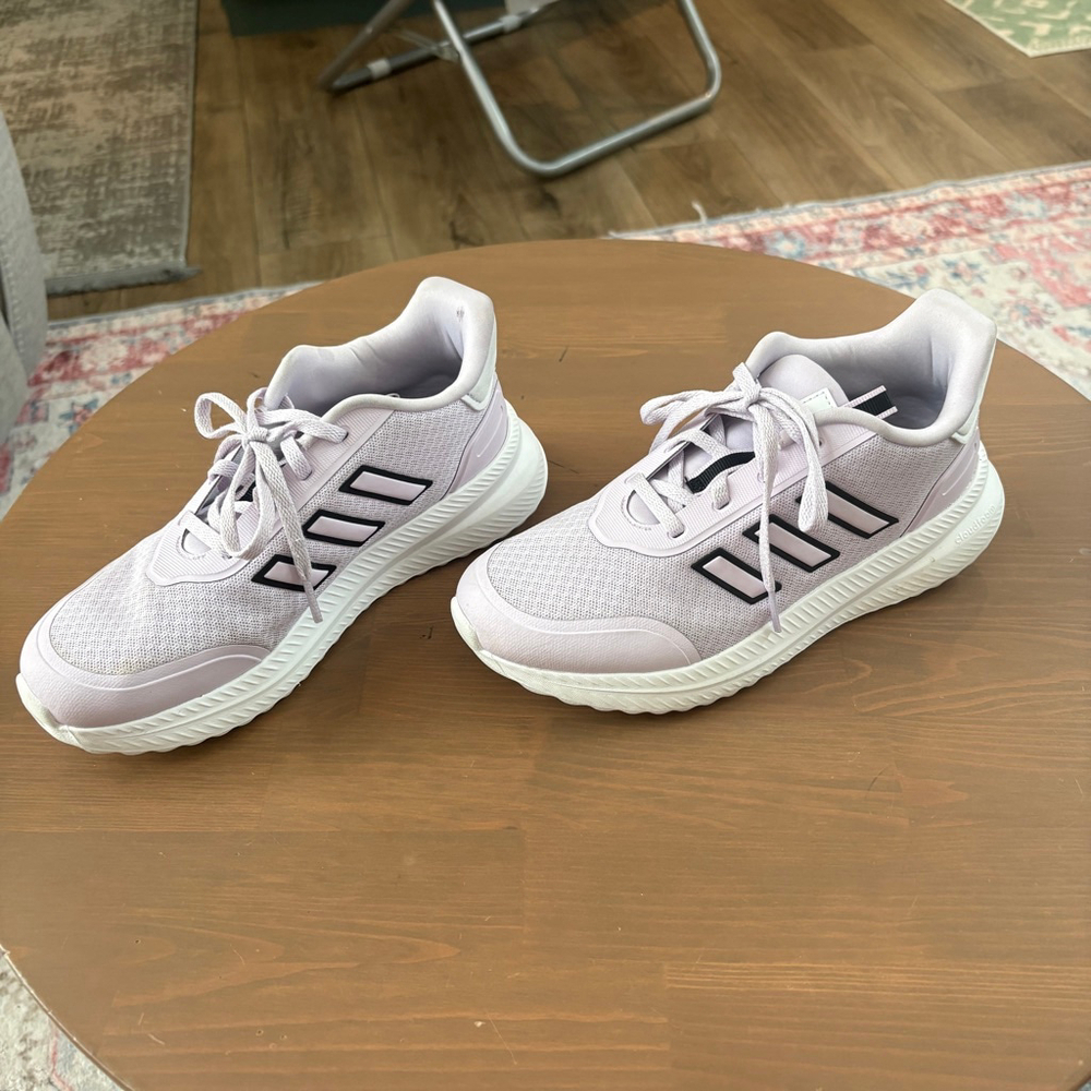 Women's Adidas Cloudfoam Purple White Athletic Shoes Size 5 - Picture 1 of 7